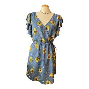 URBAN HERITAGE Dress Size Large Surplice Front V Neck Back Ruffle